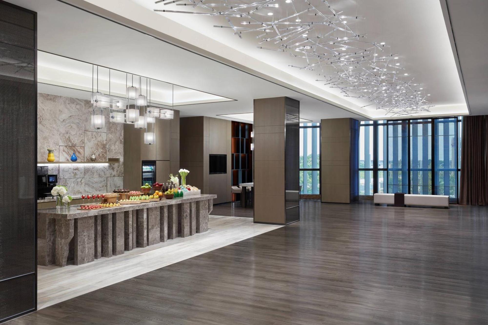 Shanghai Marriott Hotel Pudong South Nanhui Exteriör bild
