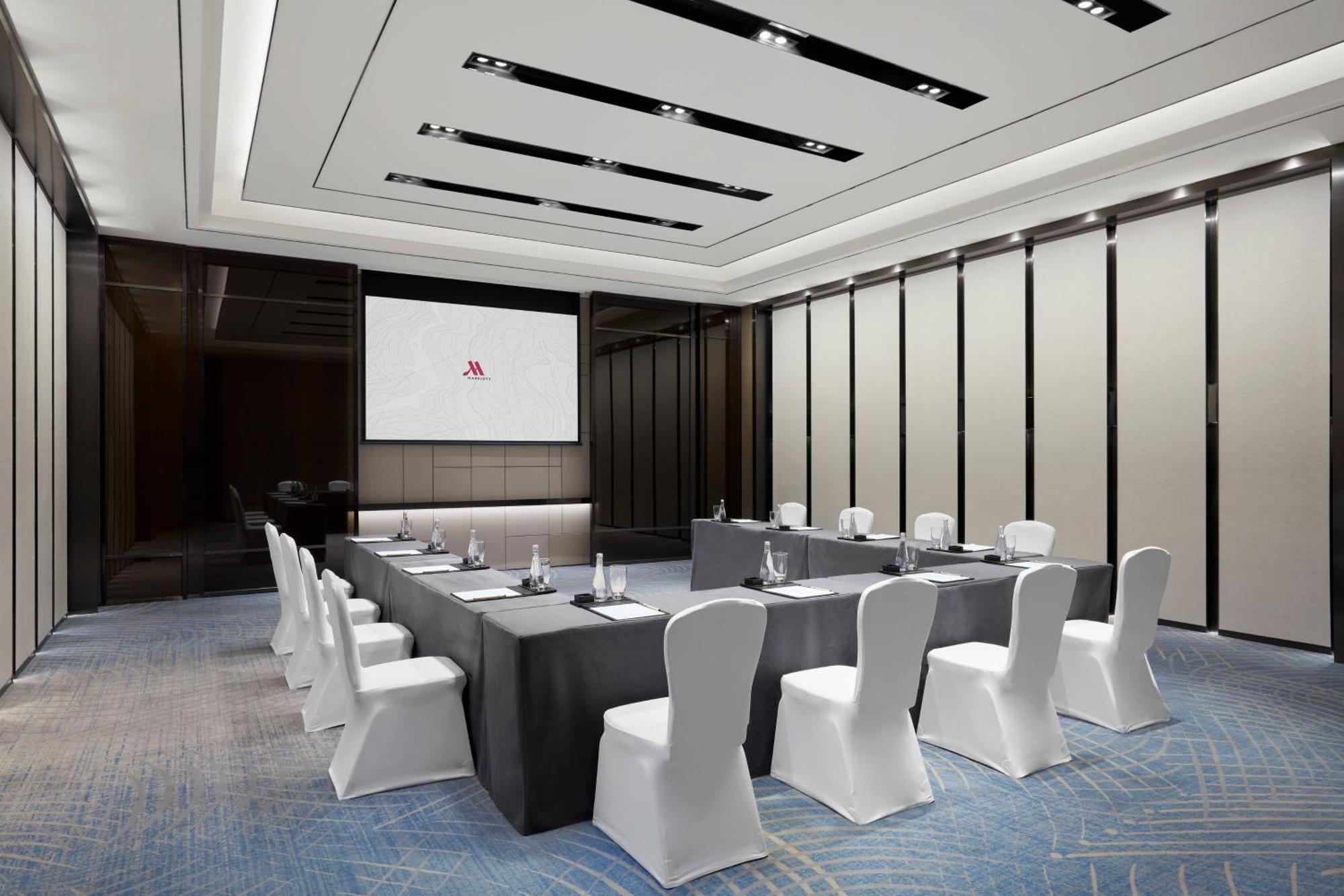Shanghai Marriott Hotel Pudong South Nanhui Exteriör bild