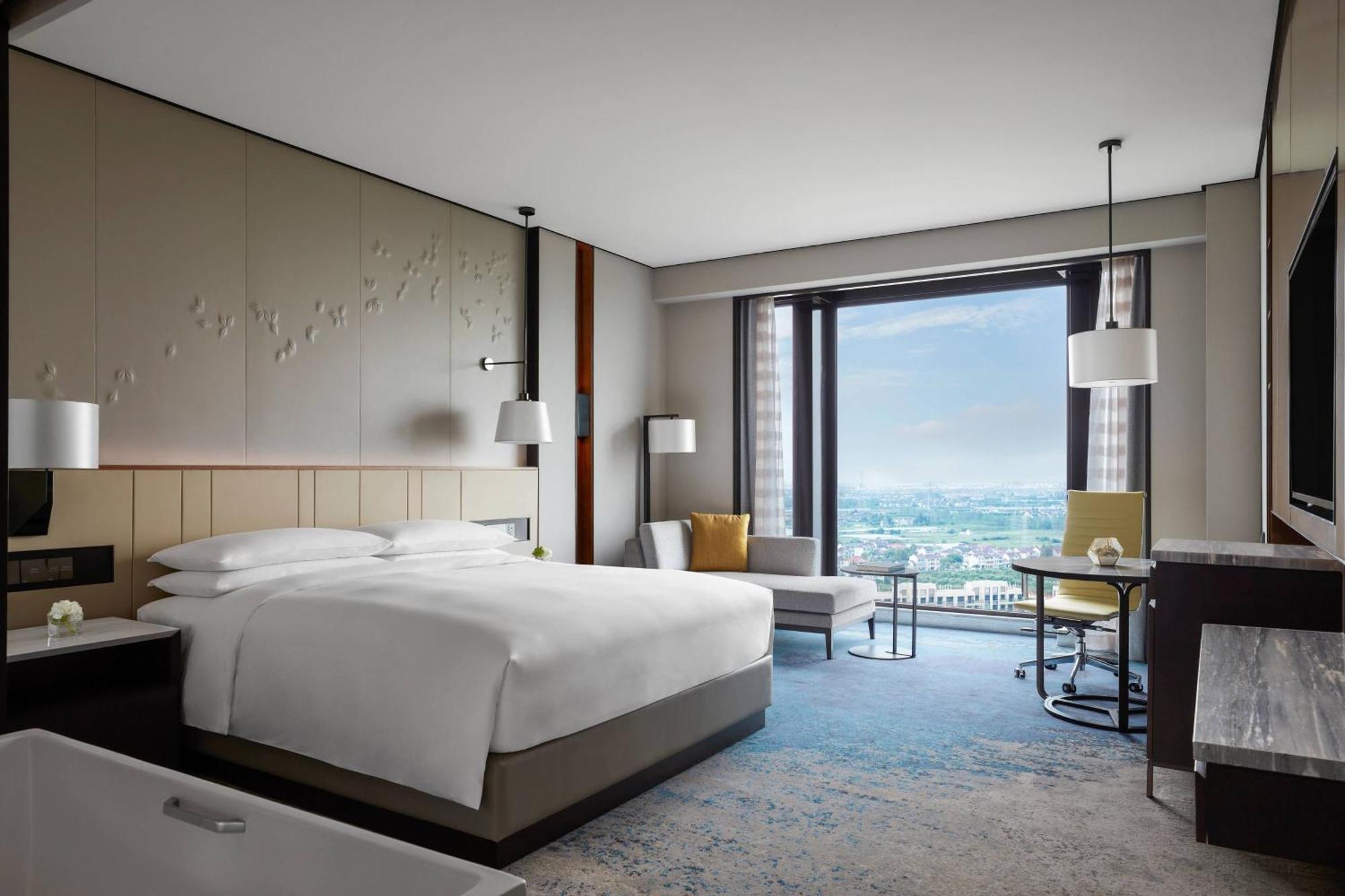 Shanghai Marriott Hotel Pudong South Nanhui Exteriör bild